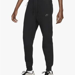 Nike Men's Black Jogger Pants